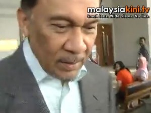 Anwar Ibrahim application recuse judge